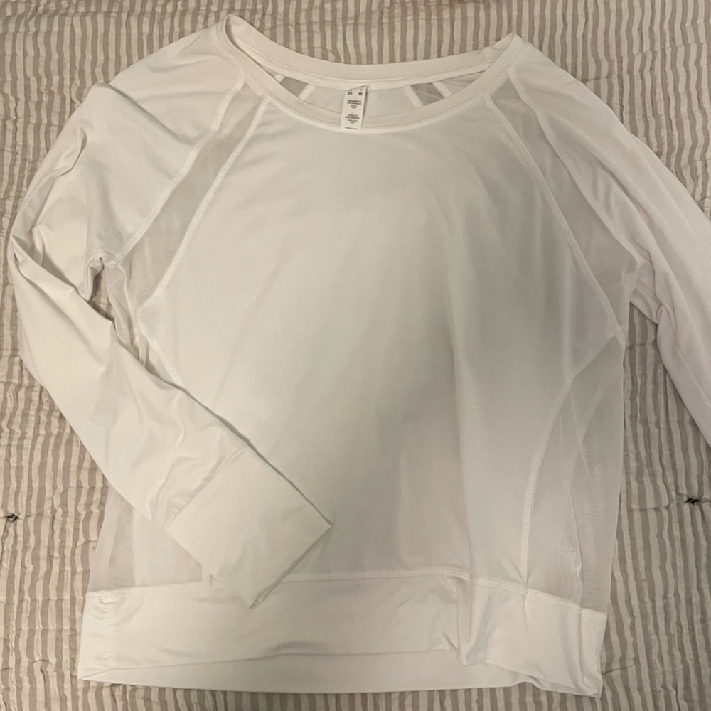Women’s Long-Sleeved Athletic Top